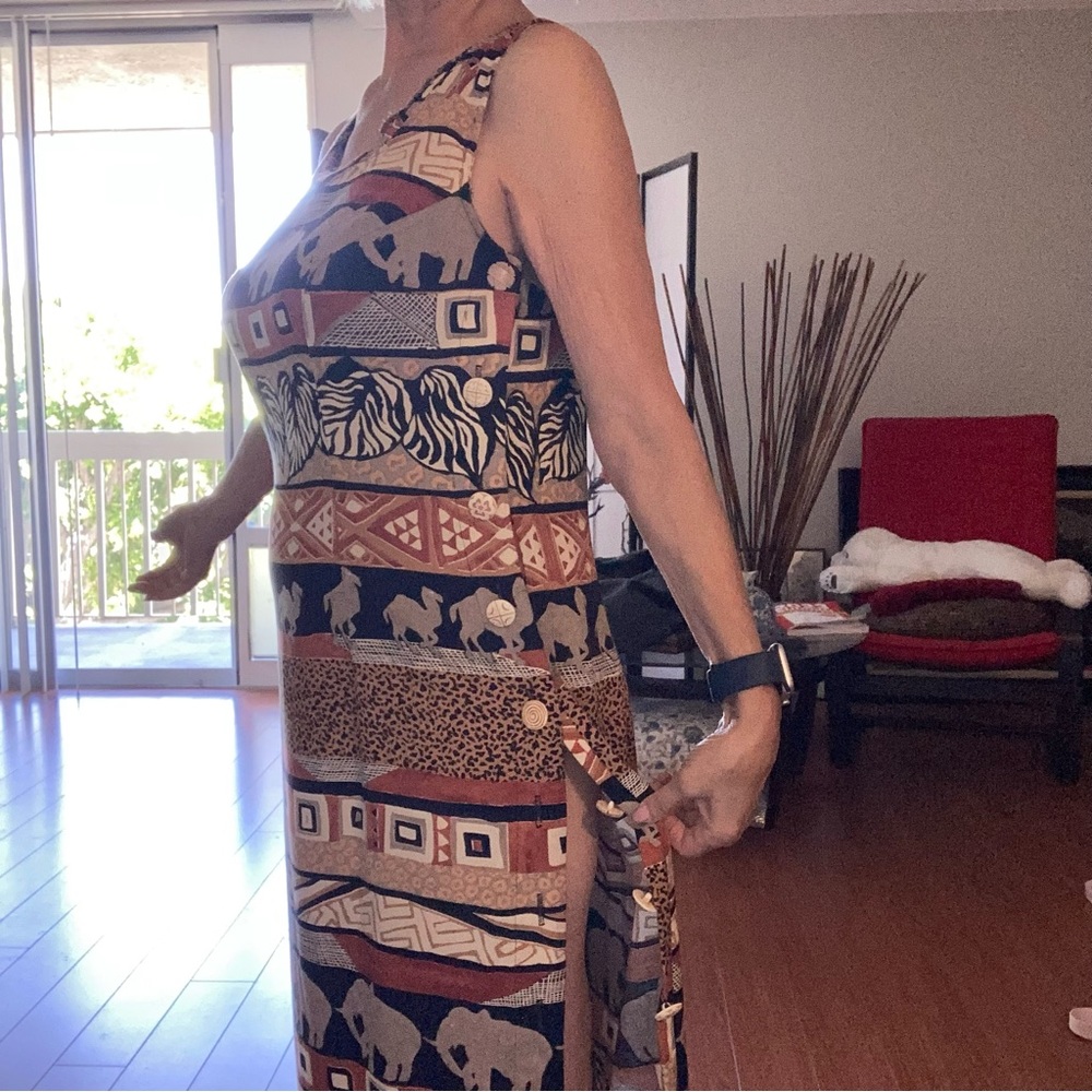 casual dress by studio ease buttons on the left side of the dress to the bottom.